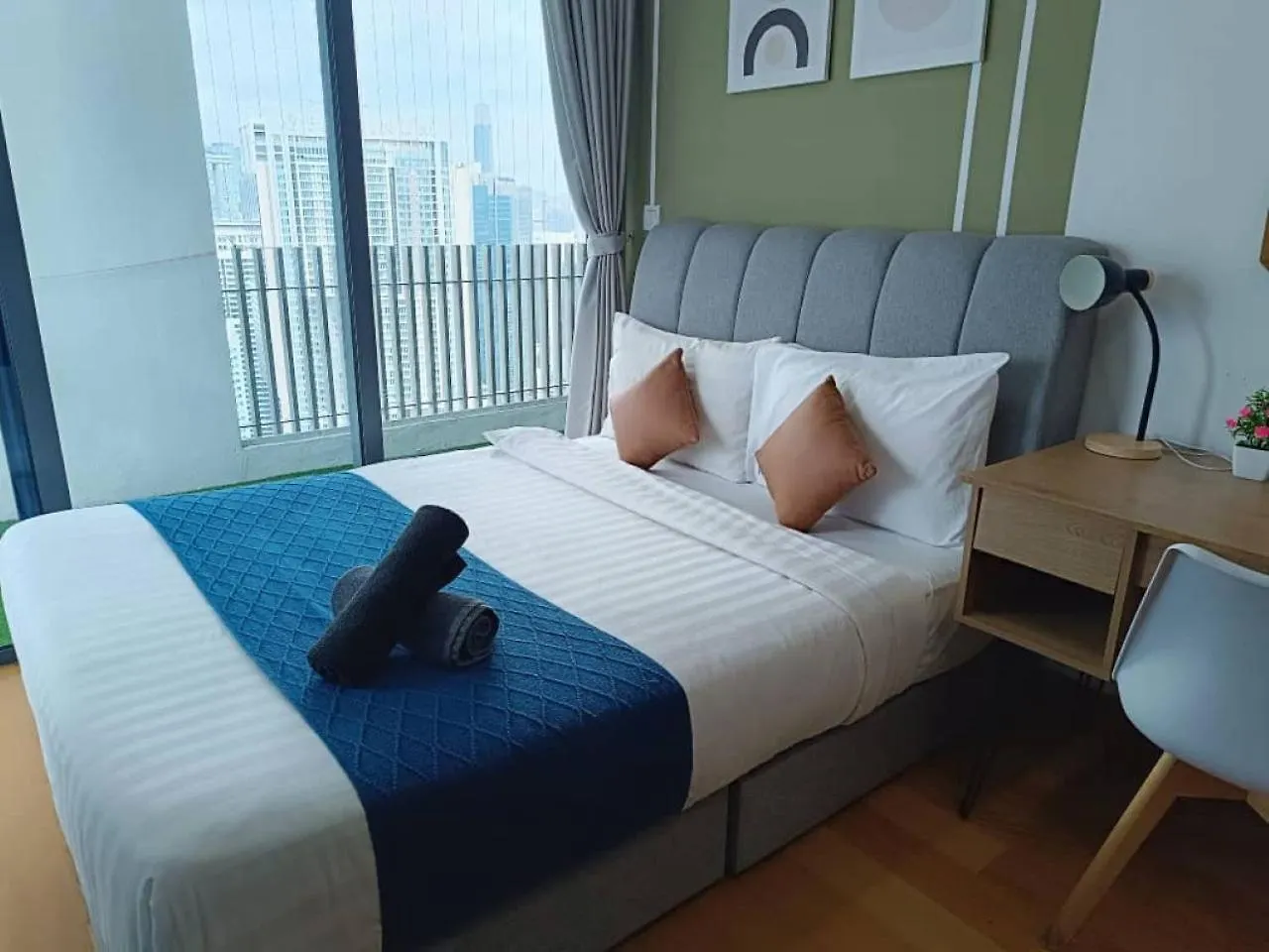 Colony Infinitum Serviced Apartment Klcc Kuala Lumpur Malaysia